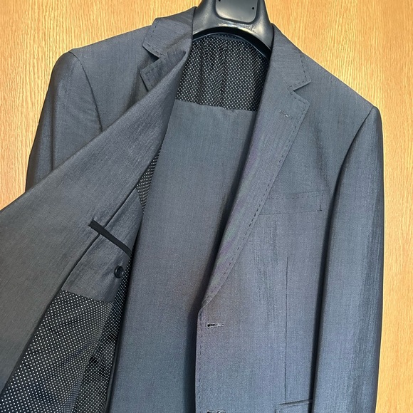 Elegant Grey Men's Suit - Picture 3 of 5